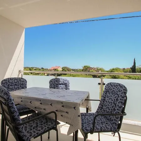 Ferienwohnung Fur 4 Personen Ca 72 Qm In Novigrad, Istrien Istrische Riviera Apartment Karpinjan