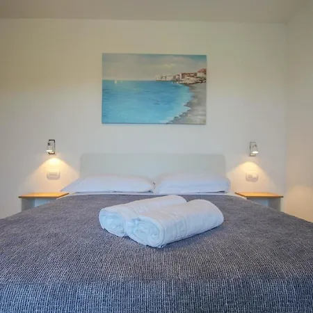 Ferienwohnung Fur 4 Personen Ca 72 Qm In Novigrad, Istrien Istrische Riviera *