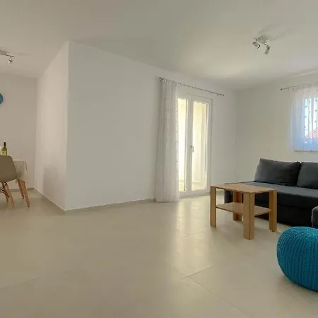 Apartment Ferienwohnung Fur 4 Personen Ca 72 Qm In Novigrad, Istrien Istrische Riviera Karpinjan